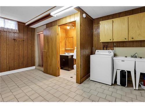 16 Dobbie Road, Thorold, ON - Indoor Photo Showing Laundry Room