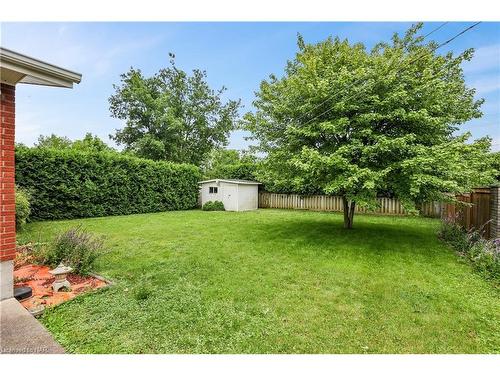16 Dobbie Road, Thorold, ON - Outdoor With Backyard