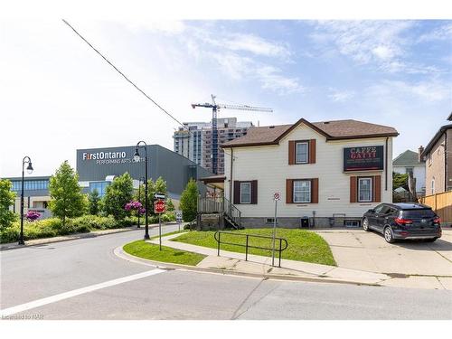 44 Carlisle Street, St. Catharines, ON 