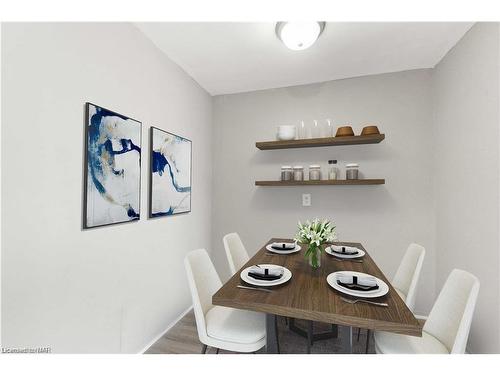 307-264 Grantham Avenue, St. Catharines, ON - Indoor Photo Showing Dining Room