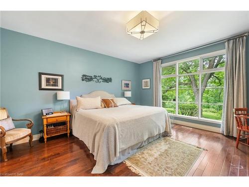 240 Riverview Boulevard, St. Catharines, ON - Indoor Photo Showing Bedroom