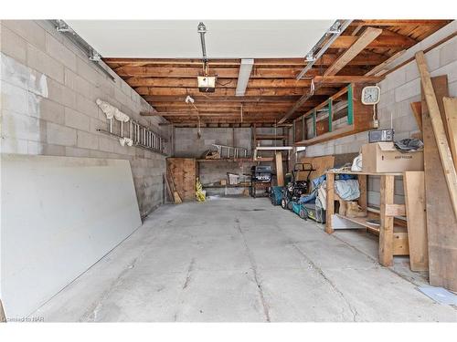 124 Tisdale Street N, Hamilton, ON - Indoor Photo Showing Garage