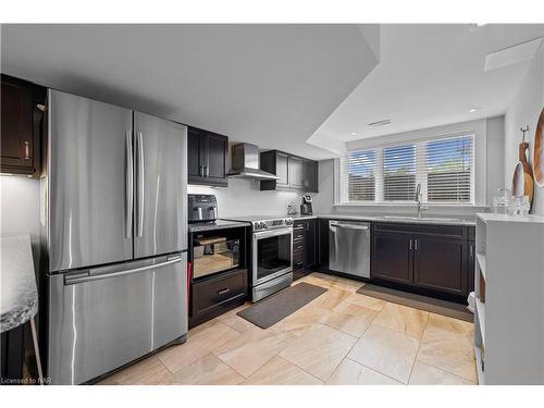 217 Concession 5 Road, Niagara-On-The-Lake, ON - Indoor Photo Showing Kitchen