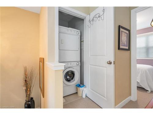 56 Chicory Crescent, St. Catharines, ON - Indoor Photo Showing Laundry Room