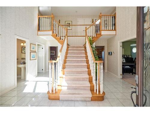 50 Henley Drive, St. Catharines, ON - Indoor Photo Showing Other Room