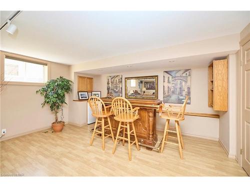 50 Henley Drive, St. Catharines, ON - Indoor Photo Showing Dining Room