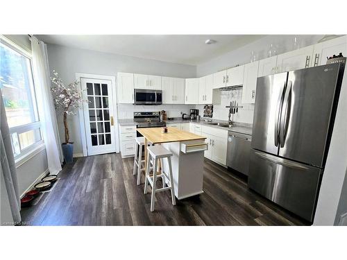 76 Chaplin Avenue, St. Catharines, ON - Indoor Photo Showing Kitchen With Stainless Steel Kitchen With Double Sink