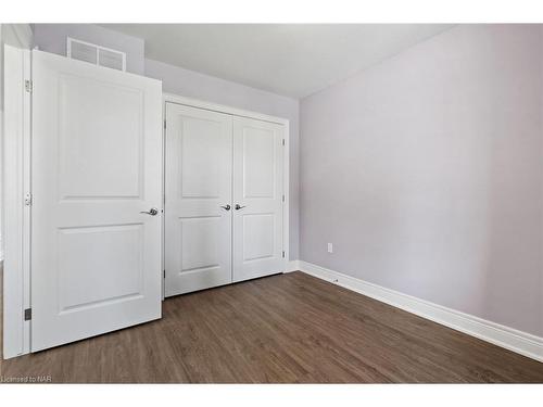 248 Humboldt Parkway, Port Colborne, ON - Indoor Photo Showing Other Room