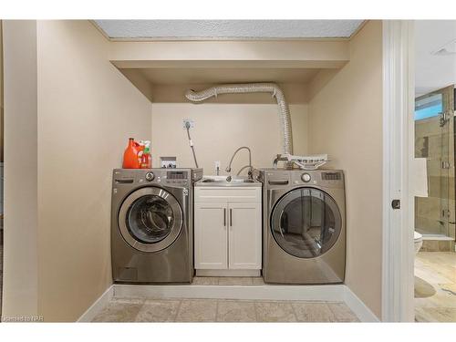 505 Vine Street, St. Catharines, ON - Indoor Photo Showing Laundry Room