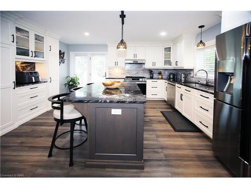 63 Catherine Street, Fort Erie, ON - Indoor Photo Showing Kitchen With Upgraded Kitchen