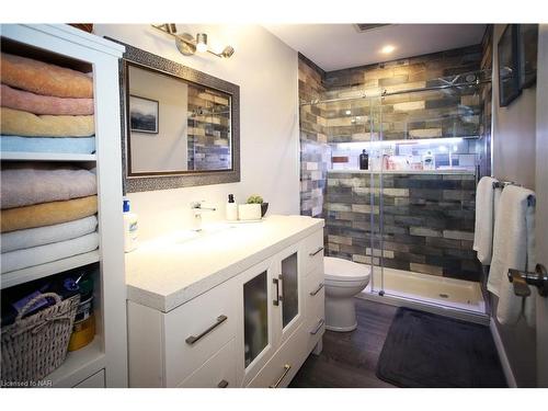 63 Catherine Street, Fort Erie, ON - Indoor Photo Showing Bathroom