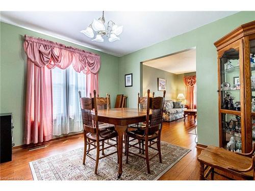 123 1/2 Keefer Road, Thorold, ON - Indoor Photo Showing Dining Room