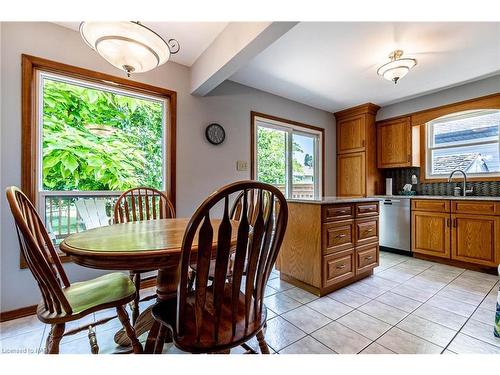 123 1/2 Keefer Road, Thorold, ON - Indoor Photo Showing Dining Room