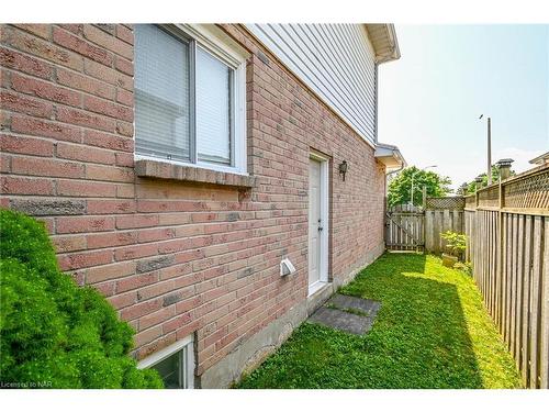 123 1/2 Keefer Road, Thorold, ON - Outdoor With Exterior