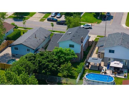 123 1/2 Keefer Road, Thorold, ON - Outdoor With Above Ground Pool