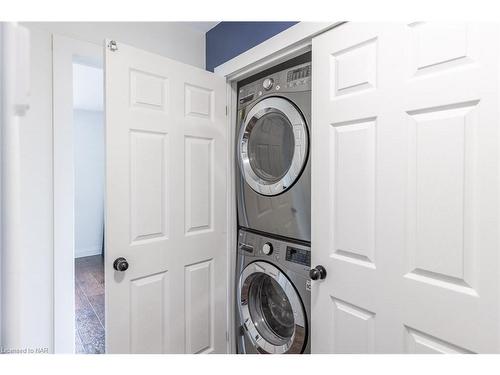 65 Talbot Avenue, Welland, ON - Indoor Photo Showing Laundry Room