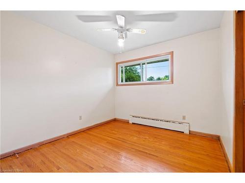 20 Cedar Street, Port Colborne, ON - Indoor Photo Showing Other Room