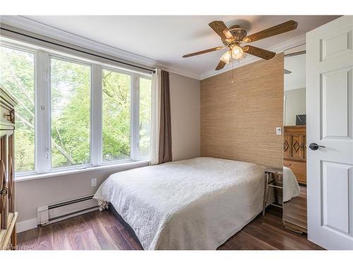 23 Hainer Street, St. Catharines, ON - Indoor Photo Showing Bedroom