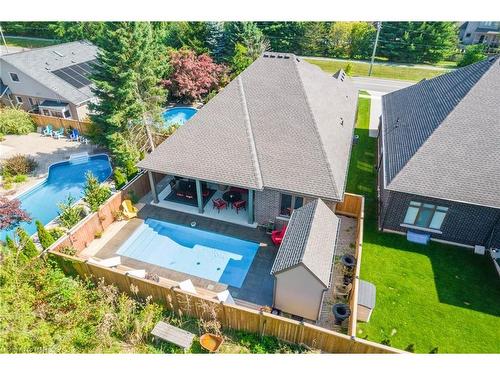 1156 Line Avenue, Fonthill, ON - Outdoor With In Ground Pool