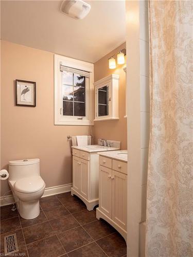 43 Tremont Drive, St. Catharines, ON - Indoor Photo Showing Bathroom