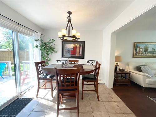 14 Stockwell Road, St. Catharines, ON - Indoor Photo Showing Dining Room