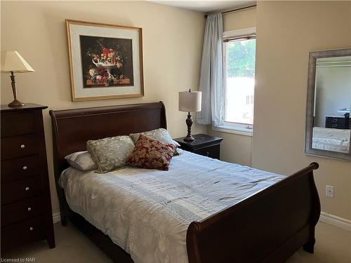 164 Dalhousie Avenue, St. Catharines, ON - Indoor Photo Showing Bedroom
