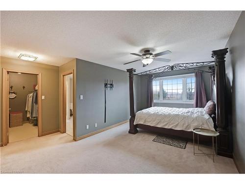 15-2720 Mewburn Road, Niagara Falls, ON - Indoor Photo Showing Bedroom