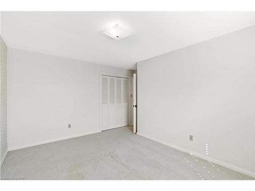 18 Jasmin Crescent, St. Catharines, ON - Indoor Photo Showing Other Room