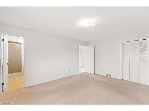 18 Jasmin Crescent, St. Catharines, ON - Indoor Photo Showing Other Room