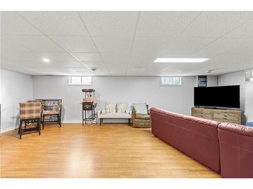 9 Crestcombe Road, St. Catharines, ON - Indoor Photo Showing Basement