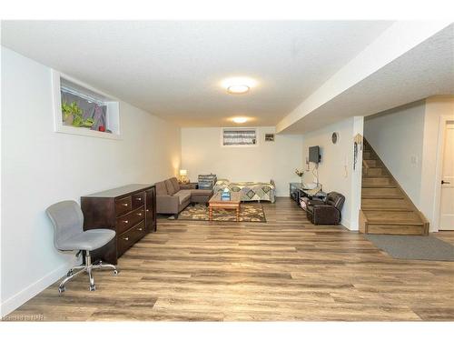 200 Snyders Avenue, Belmont, ON - Indoor