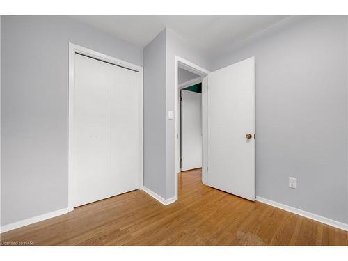 764 Parkdale Avenue, Fort Erie, ON - Indoor Photo Showing Other Room