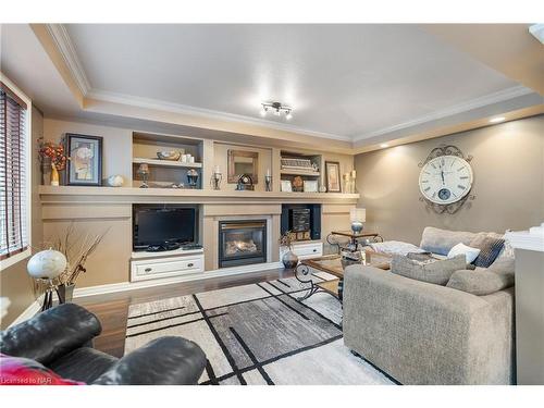 279 Lakeshore Road West Road, Port Colborne, ON - Indoor Photo Showing Living Room With Fireplace