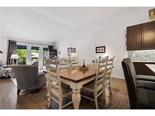 3608 Hibbard St Street, Ridgeway, ON - Indoor Photo Showing Dining Room