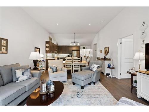 3608 Hibbard St Street, Ridgeway, ON - Indoor Photo Showing Living Room