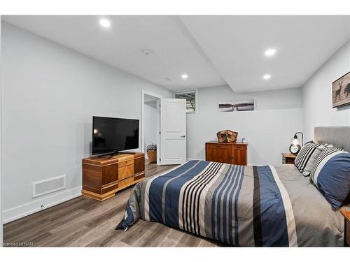 3608 Hibbard St Street, Ridgeway, ON - Indoor Photo Showing Bedroom