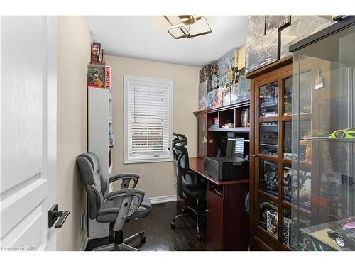 5743 Jake Crescent, Niagara Falls, ON - Indoor Photo Showing Office