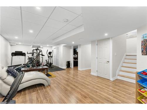 5743 Jake Crescent, Niagara Falls, ON - Indoor Photo Showing Gym Room