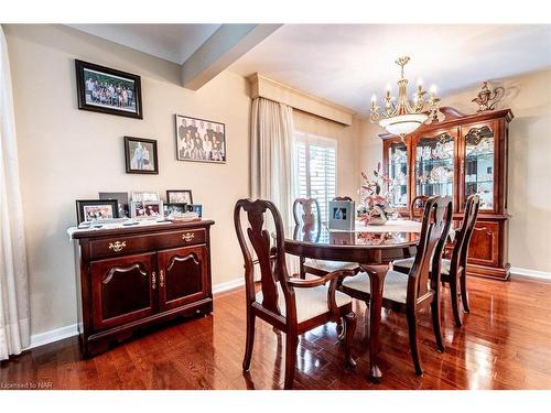 383 Grantham Avenue, St. Catharines, ON - Indoor Photo Showing Dining Room