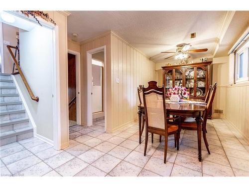 383 Grantham Avenue, St. Catharines, ON - Indoor Photo Showing Dining Room