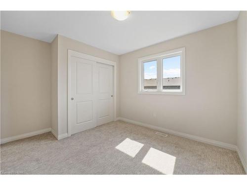 21-4552 Portage Road, Niagara Falls, ON - Indoor Photo Showing Other Room