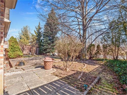 2290 Stonehaven Avenue, Niagara Falls, ON - Outdoor