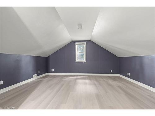 194 Russell Avenue, St. Catharines, ON - Indoor Photo Showing Other Room