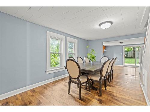 194 Russell Avenue, St. Catharines, ON - Indoor Photo Showing Dining Room