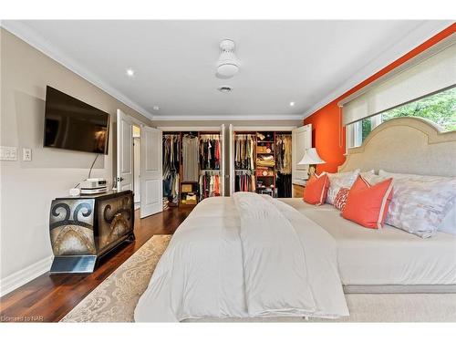 181 Lakeshore Road, St. Catharines, ON - Indoor Photo Showing Bedroom