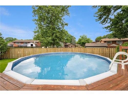 19 Little John Court, Welland, ON - Outdoor With Above Ground Pool With Backyard