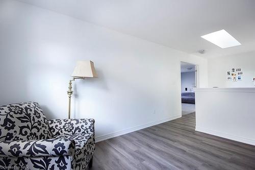 4279 Willick Road, Niagara Falls, ON - Indoor Photo Showing Bedroom