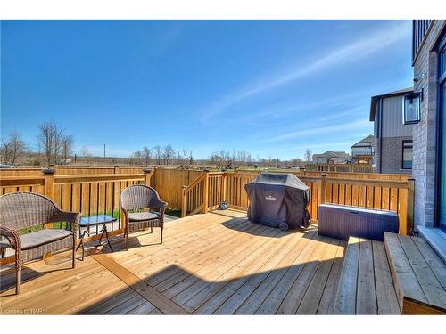72 Mackenzie King Avenue, St. Catharines, ON - Outdoor With Deck Patio Veranda With Exterior
