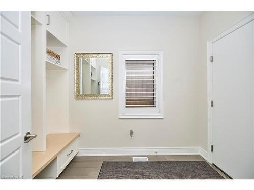 72 Mackenzie King Avenue, St. Catharines, ON - Indoor Photo Showing Other Room