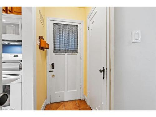 32 Forest Hill Road, St. Catharines, ON - Indoor Photo Showing Other Room